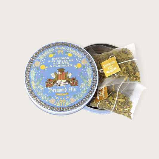 Metalldose mit Bio-Kräutertee von Brémond Fils – maritim-blumige Aromen mit Brennnessel, Rosmarin, Spirulina, Heidekraut, Rosenextrakt & Olivenblättern