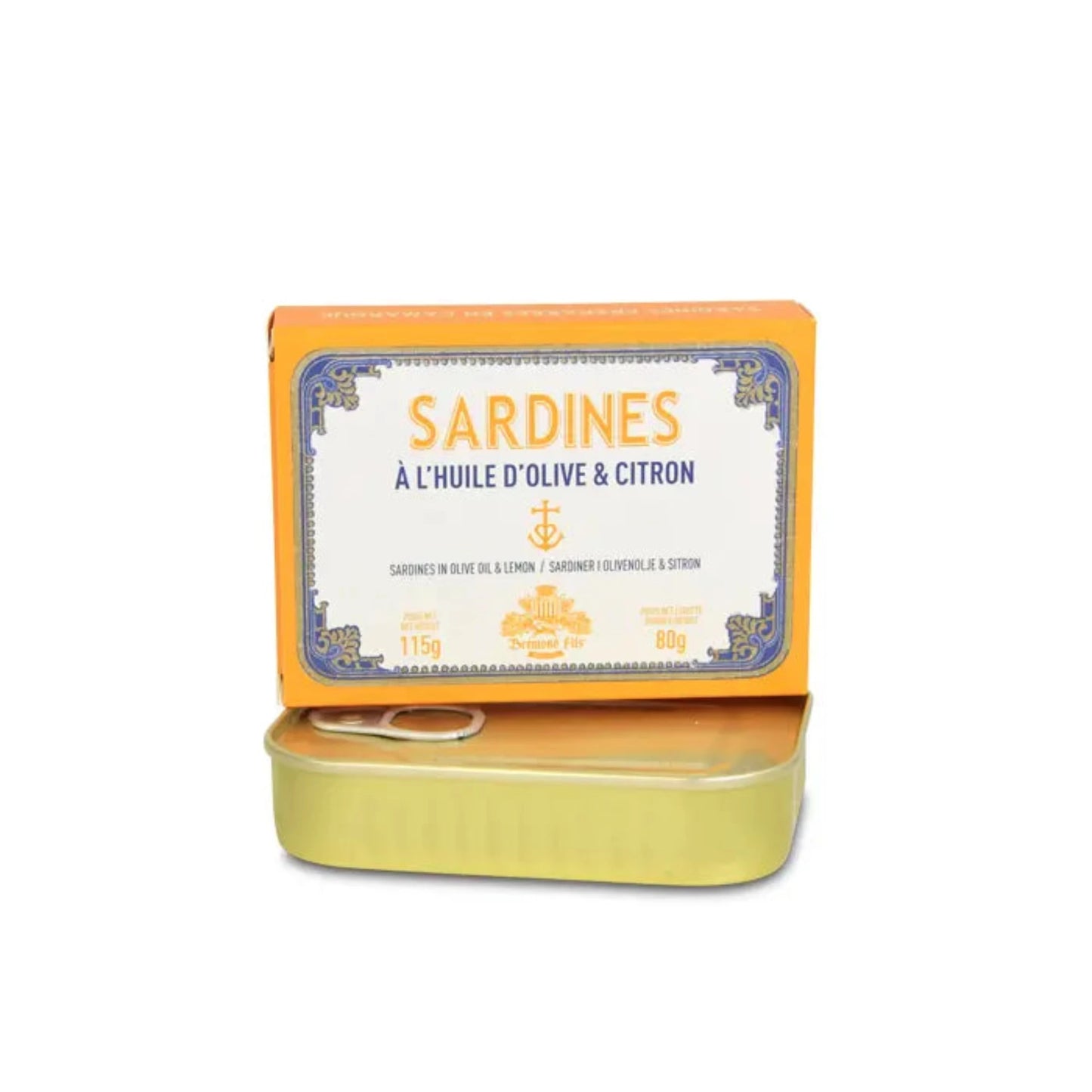 Dose Sardinen in Olivenöl & Zitrone, edle Verpackung mit klassischem Design. Geöffnete Metall-Dose mit Ring-Pull-Verschluss, Nettogewicht 115 g, Abtropfgewicht 80 g.
