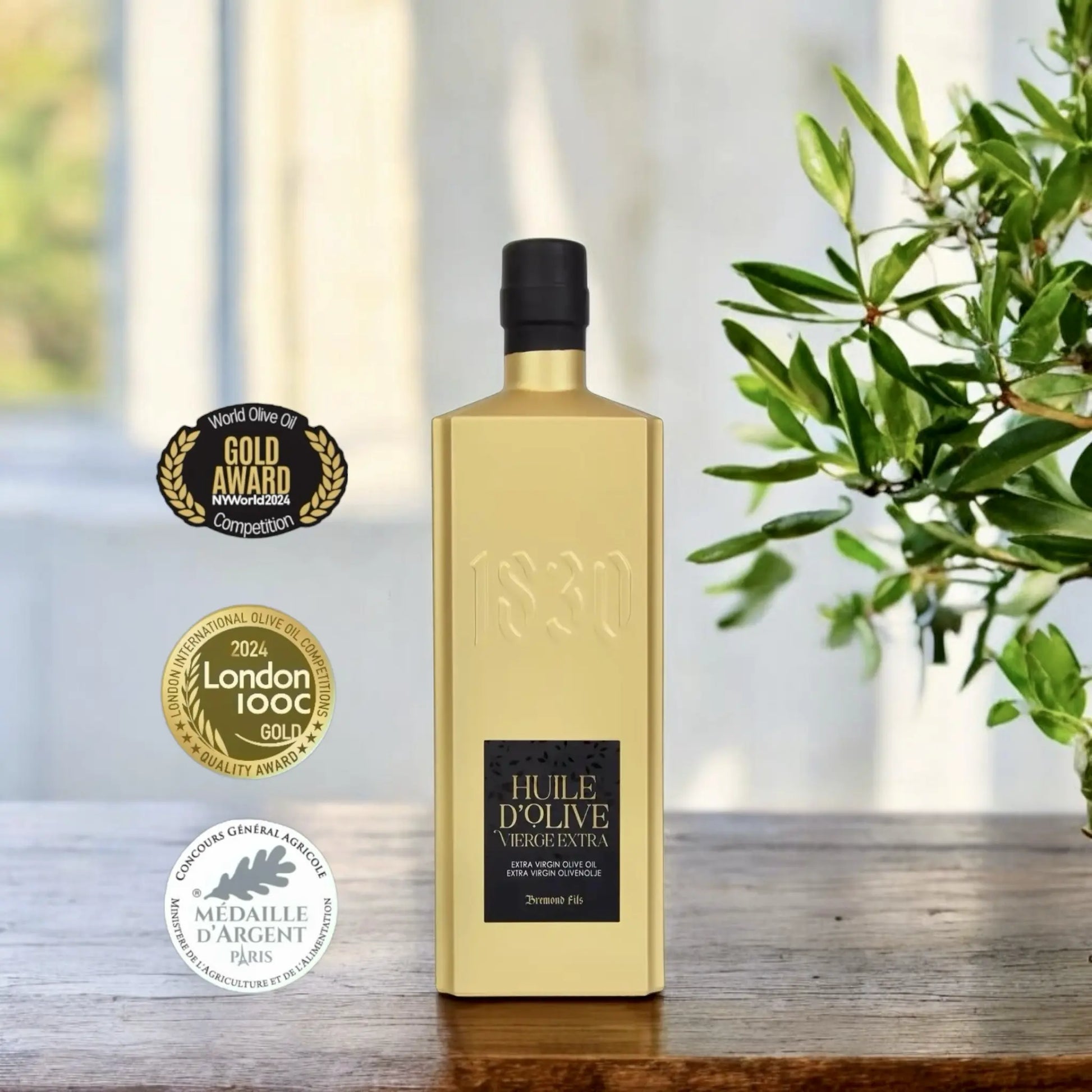 Premium Bio-Olivenöl aus Frankreich in eleganter goldener Flasche – mehrfach ausgezeichnet als Testsieger, ideal für Feinschmecker und Liebhaber hochwertiger Olivenöle.